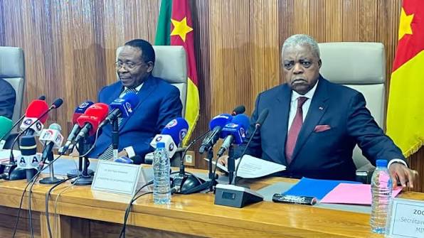 Débats autour du séjour présidentiel au Cameroun : pluralité des arguments et unité de la ligne gouvernementale